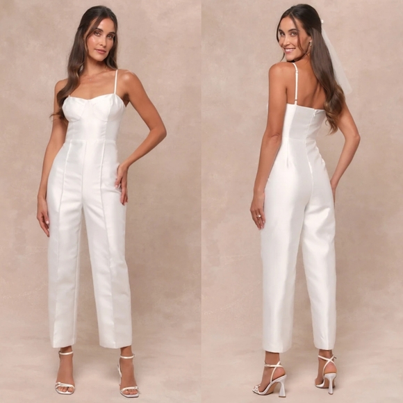 Lulus Contemporary Pose White Taffeta Bustier Sleeveless Jumpsuit XS Wedding NWT - Picture 1 of 9
